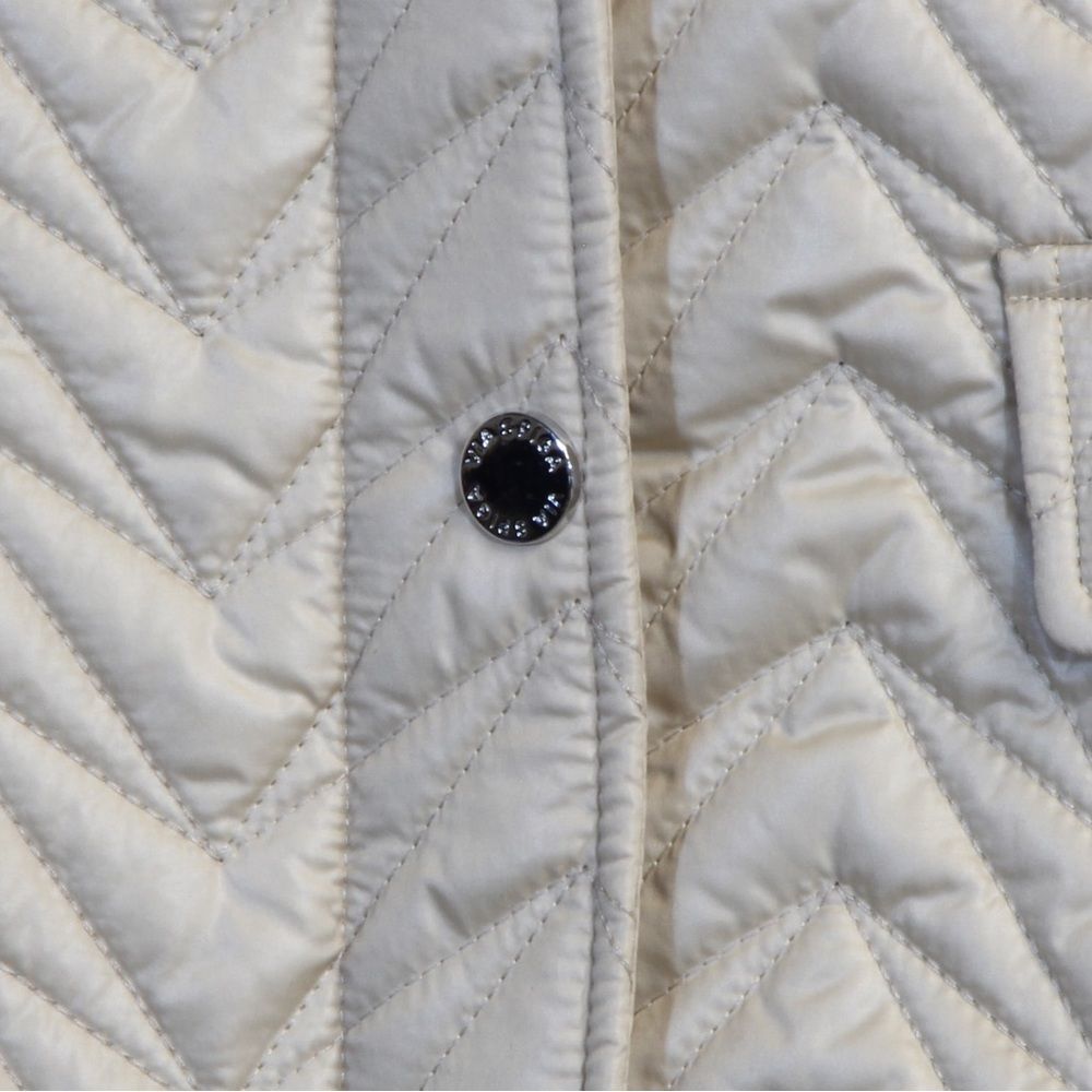 Via Spiga Stone Colored Zigzag Quilted Hooded Jacket Women - Picture 6 of 12